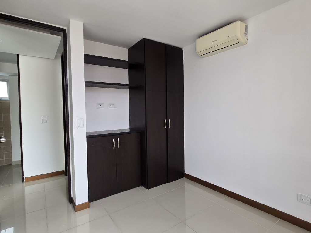 Apartamento En Venta - Valle Del Lili, Cali