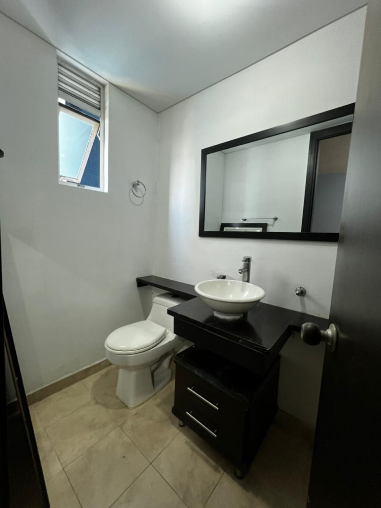 Apartamento En Arriendo - Valle Del Lili, Cali