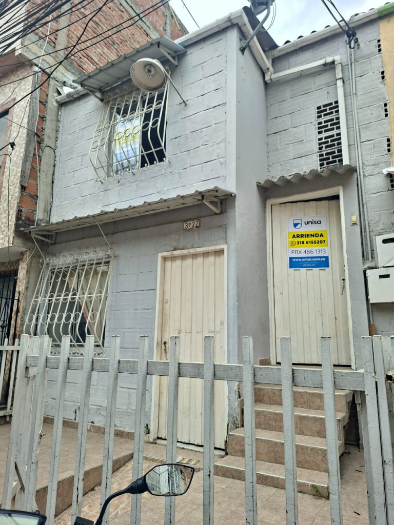CASA CL 72 E 3 BN 22 CASA 2do PISO BRR FLORALIA, Floralia, Cali
