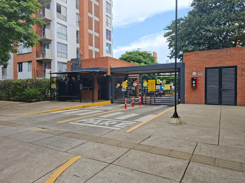 APARTAMENTO CR 98 60 96 AP 1001 TO 2 CONJ ZAFIRO C, Ciudad Meléndez, Cali