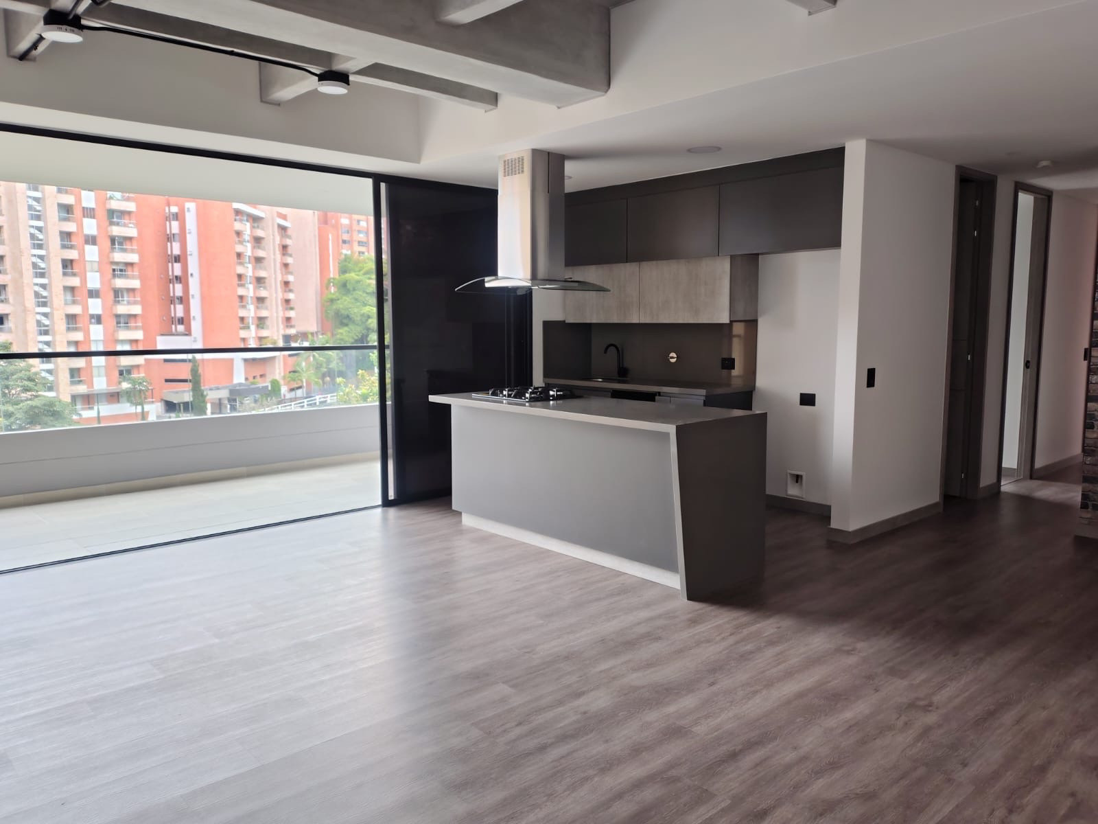 APARTAMENTO cra 27A # 27E sur 40. 1008 coral living, loma de los mesa, Envigado