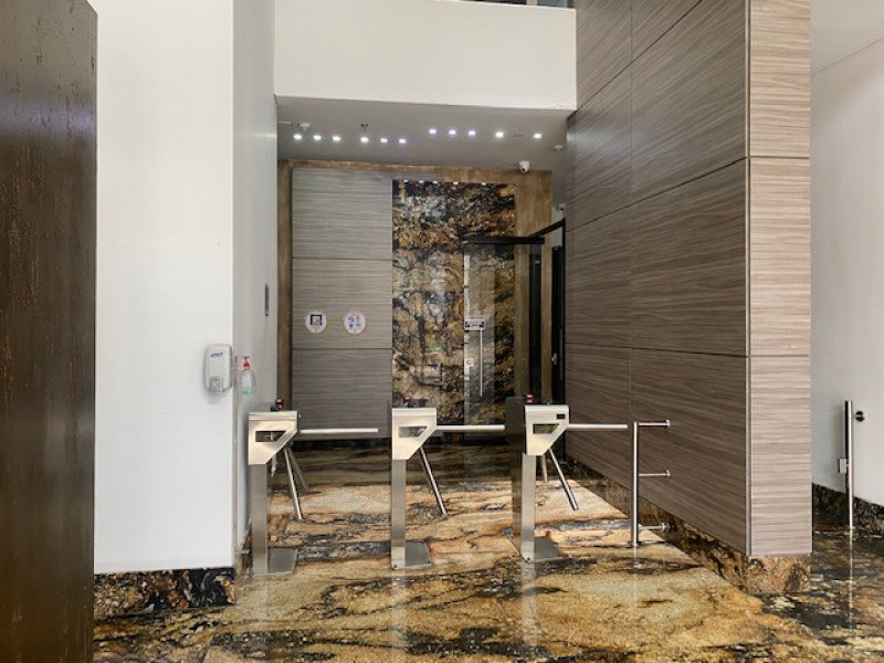 Oficina En Arriendo - Santa Barbara Oriental, Bogotá