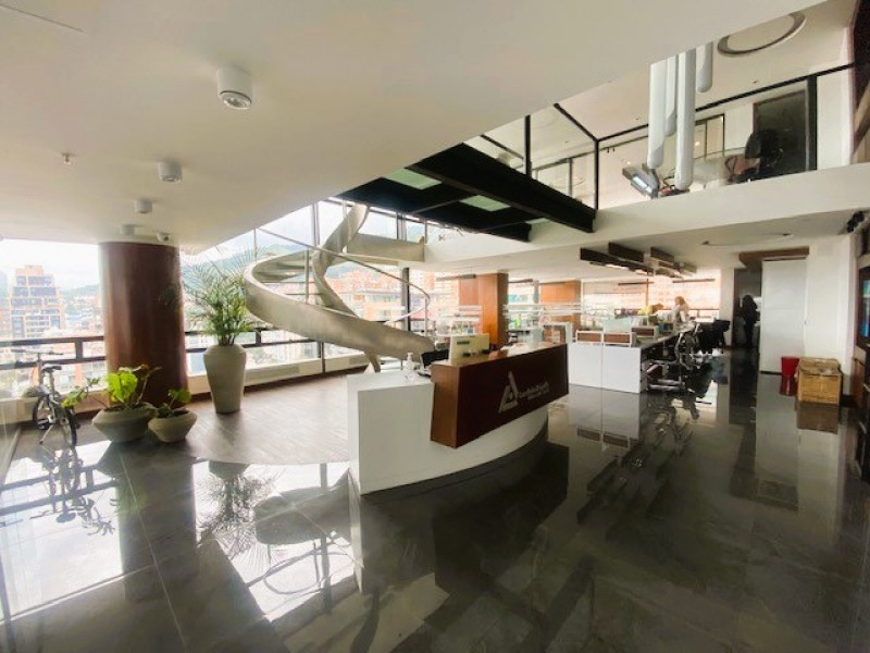 Oficina En Arriendo - Santa Barbara Oriental, Bogotá