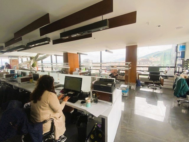 Oficina En Arriendo - Santa Barbara Oriental, Bogotá