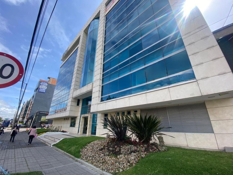 Oficina En Venta - Santa Barbara Oriental, Bogotá