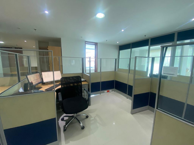 Oficina En Venta - Santa Barbara Oriental, Bogotá