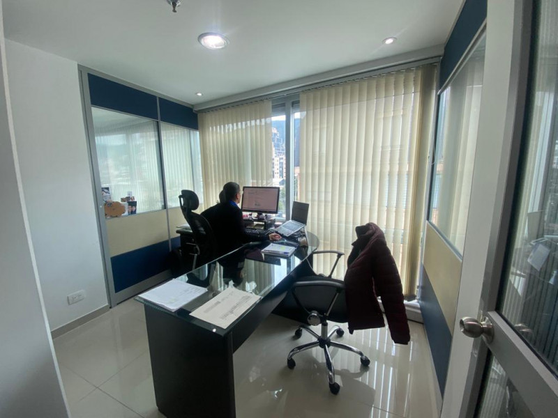Oficina En Venta - Santa Barbara Oriental, Bogotá