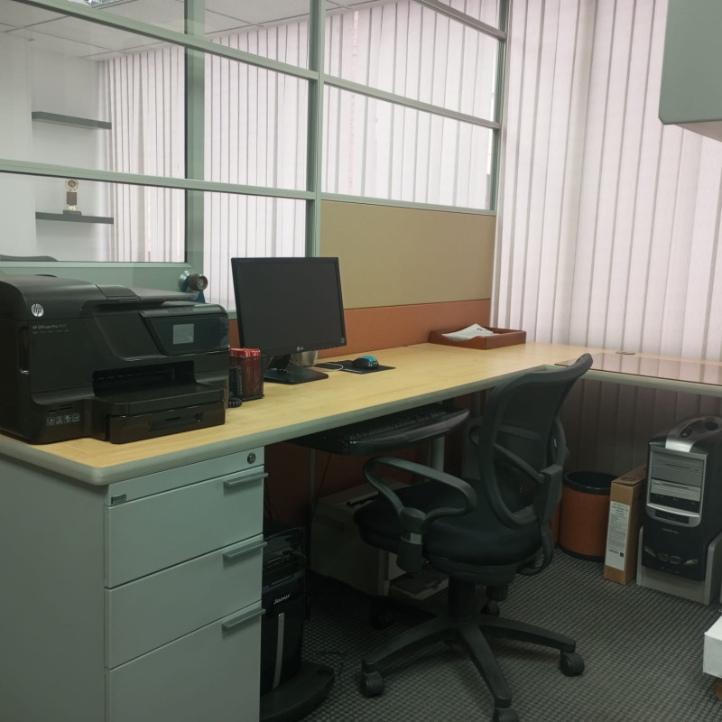 Oficina En Venta - Santa Barbara, Bogotá