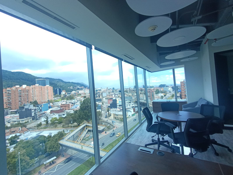 Oficina En Arriendo - Santa Ana Oriental, Bogotá