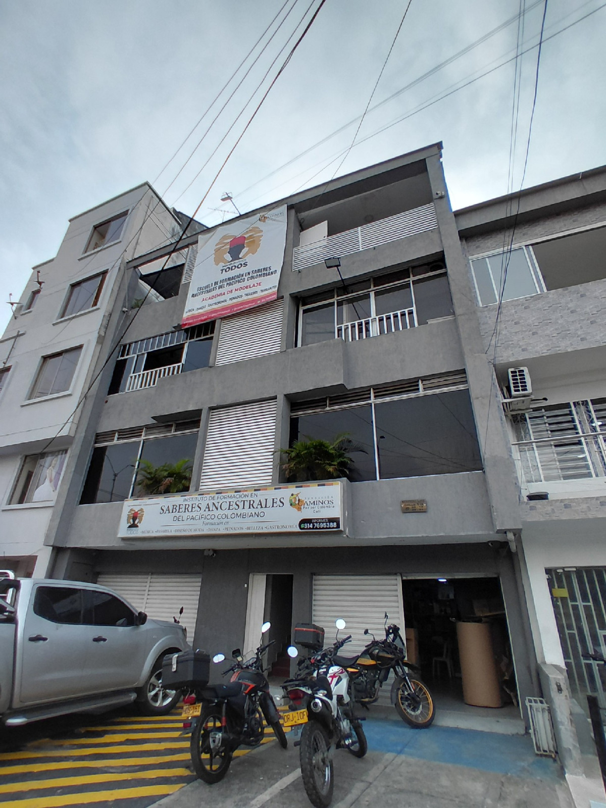 APARTAESTUDIO calle 10 #39-21 apto 303, Departamental, Cali