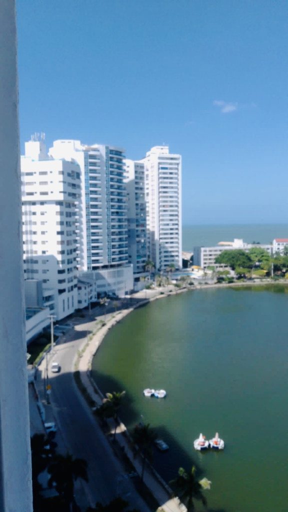 APARTAMENTO Edificio Las Tres Carabelas, El Laguito, Cartagena