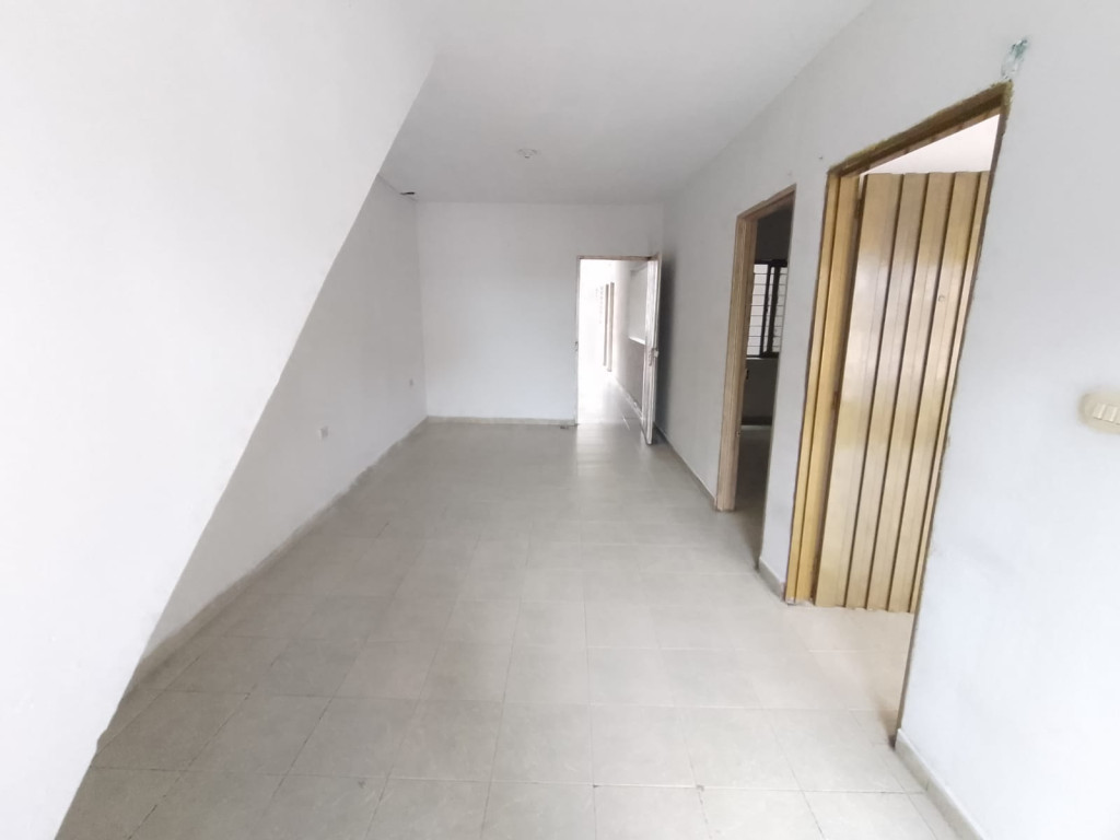 CASA Carrera 12 A No 58 -61 2do piso, Urbanización La Base, Cali
