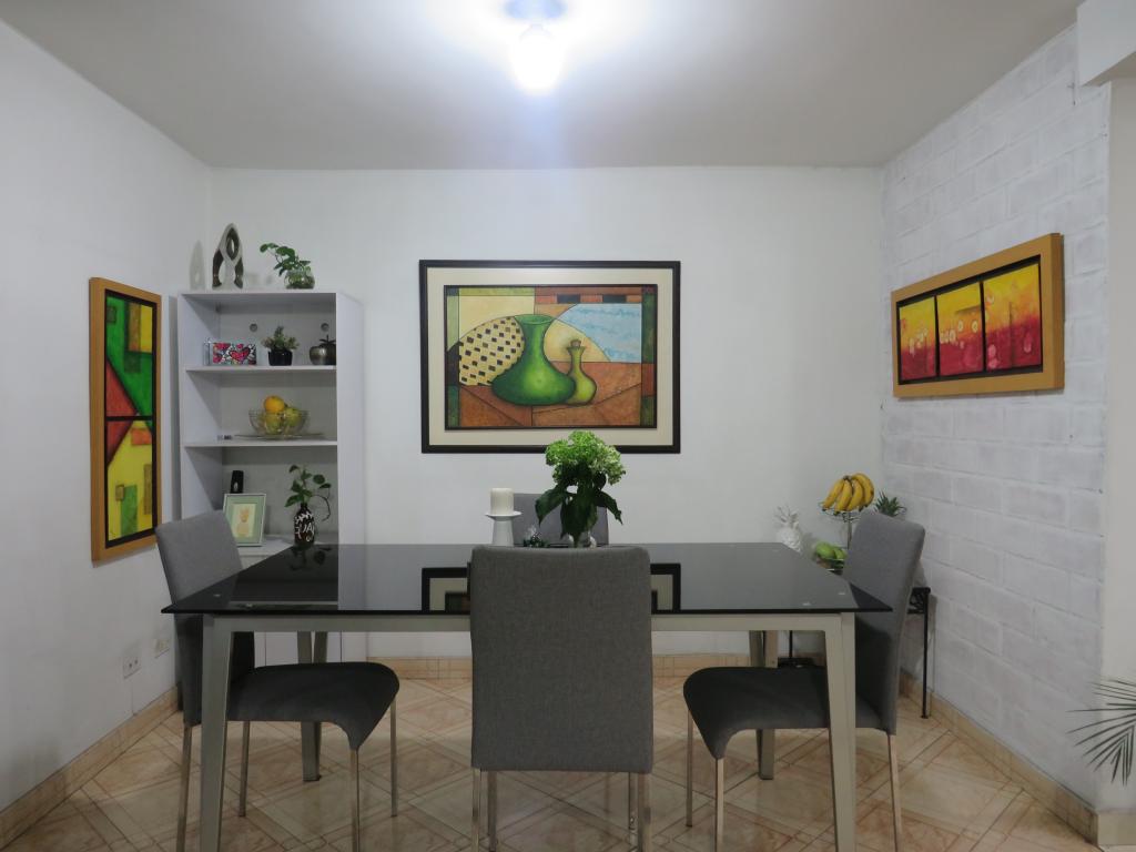 Casa en Venta - More