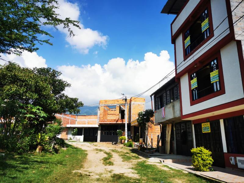 Casa En Venta - La Mansion- Salado, Ibagué