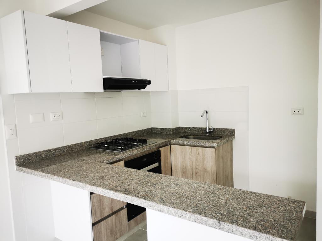 Apartamento En Venta - C.r Foresta Calambeo Piso 8, Ibagué