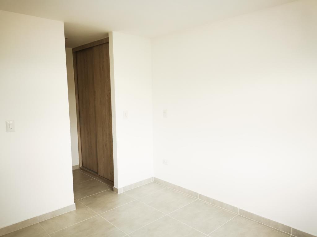 Apartamento En Venta - C.r Foresta Calambeo Piso 8, Ibagué