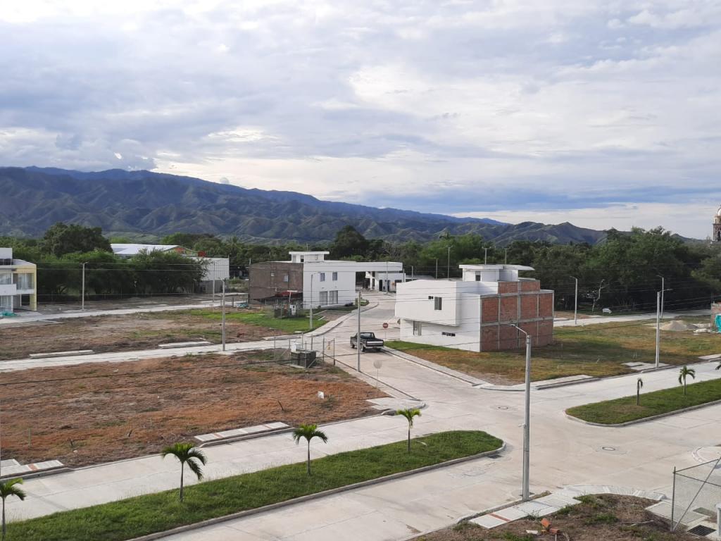 Lote En Venta - Club Residencial El Tesoro, Alvarado