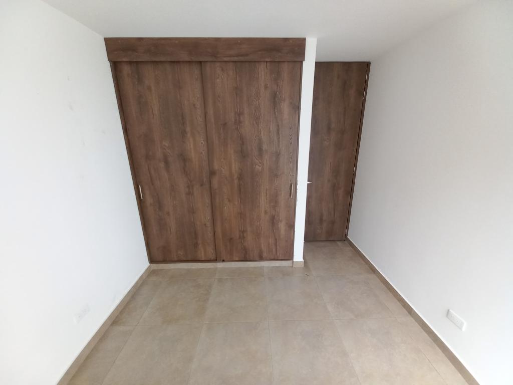 Apartamento En Venta - C.r Granate Piso 3 Sin Ascensor, Ibagué