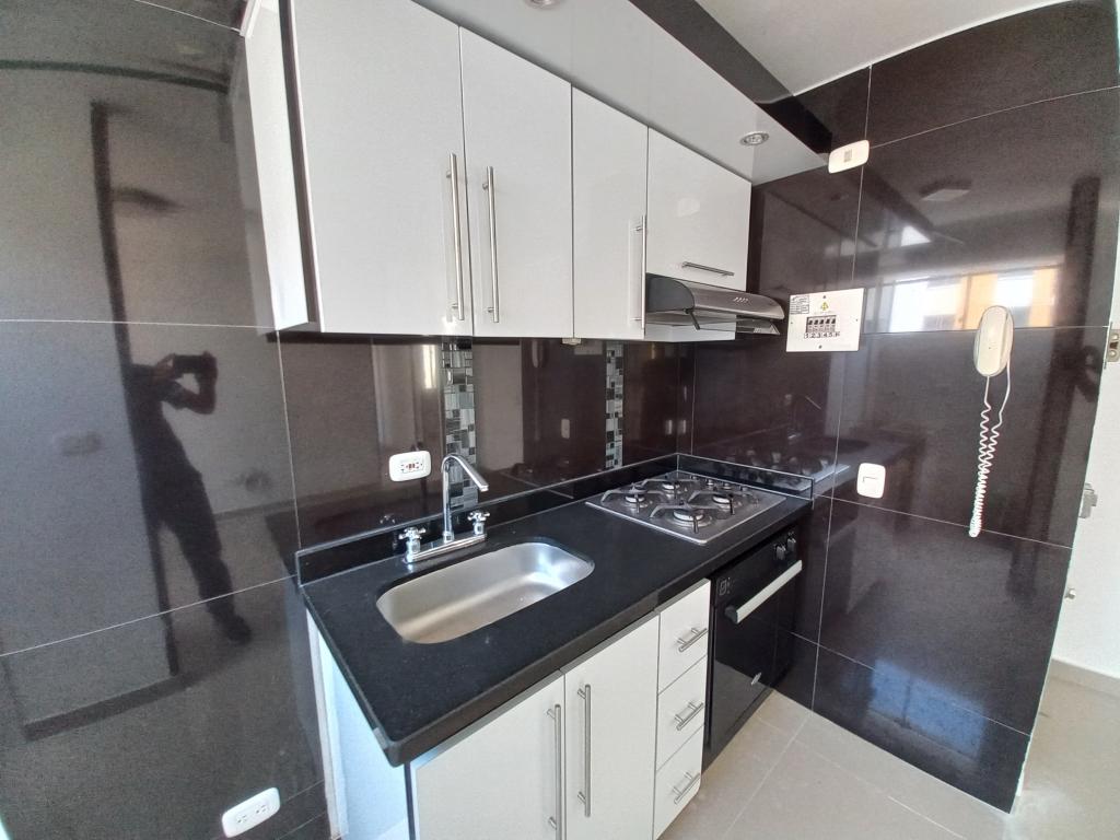 Apartamento En Venta - Reservas De San Fermin Piso 4 Sin Ascensor, Ibagué