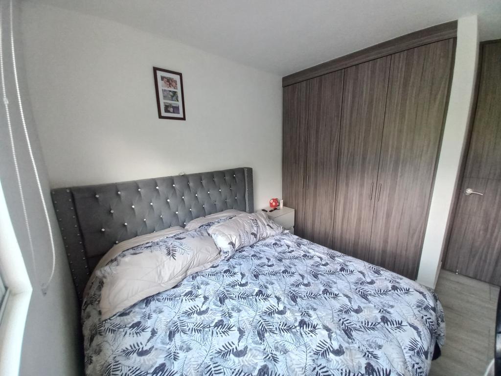 Apartamento En Venta - C.r Ocobo Piso 5, Ibagué