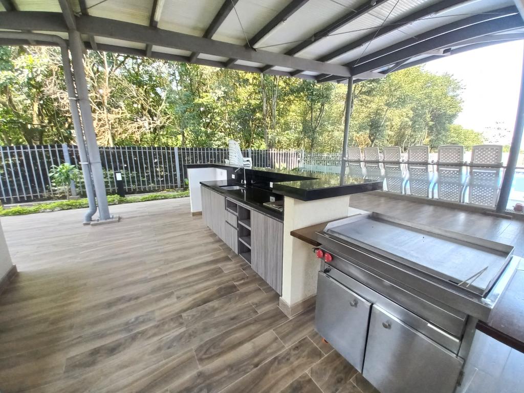 Apartamento En Venta - C.r Ocobo Piso 5, Ibagué
