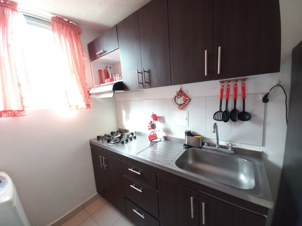 Apartamento En Venta - Torreón De Santa Ana De Zorroza Piso 5 Sin Asc, Ibagué