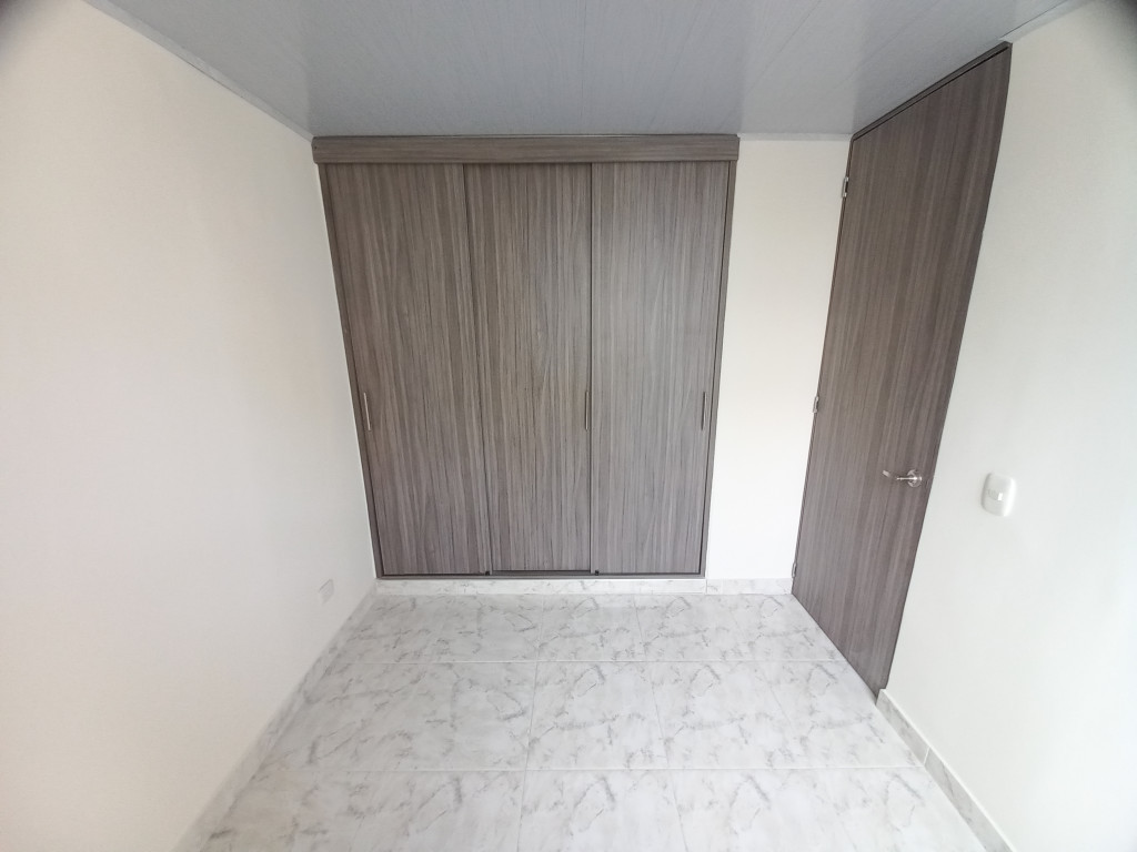 Apartamento En Venta - C. R  Reservas Del San Fermin Piso 2 Sin Ascensor, Ibagué