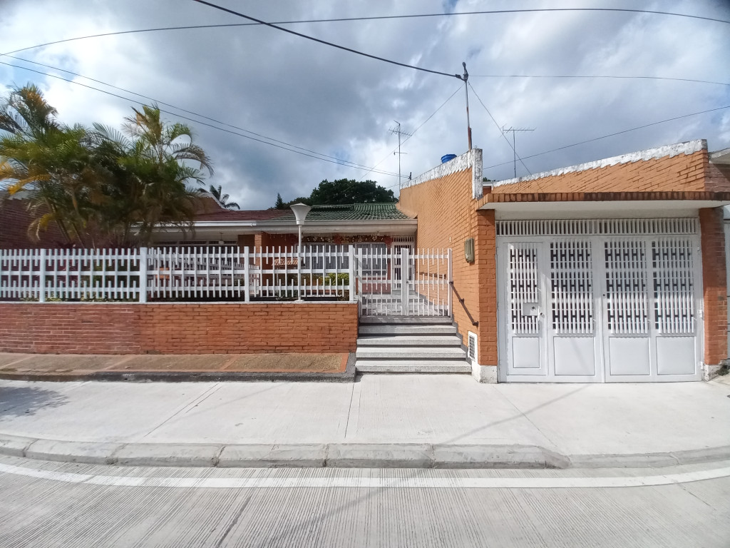 Casa En Venta - Santa Helena, Ibagué