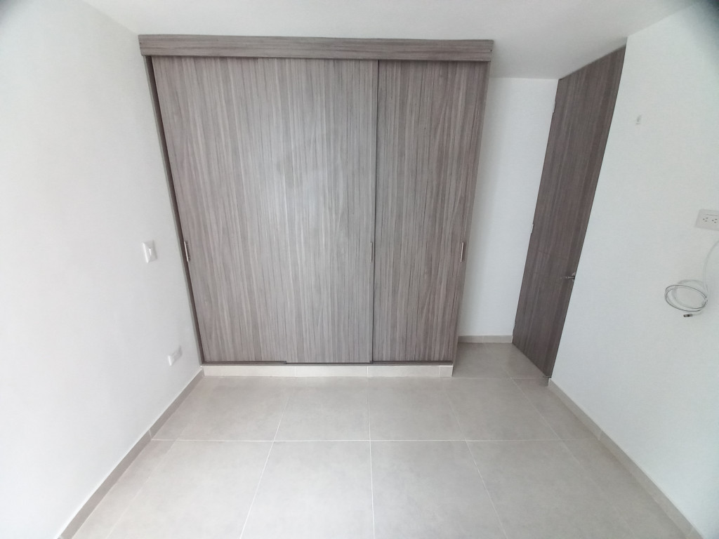 Apartamento En Venta - Conjunto Residencial Florida Iv Piso 10, Ibagué