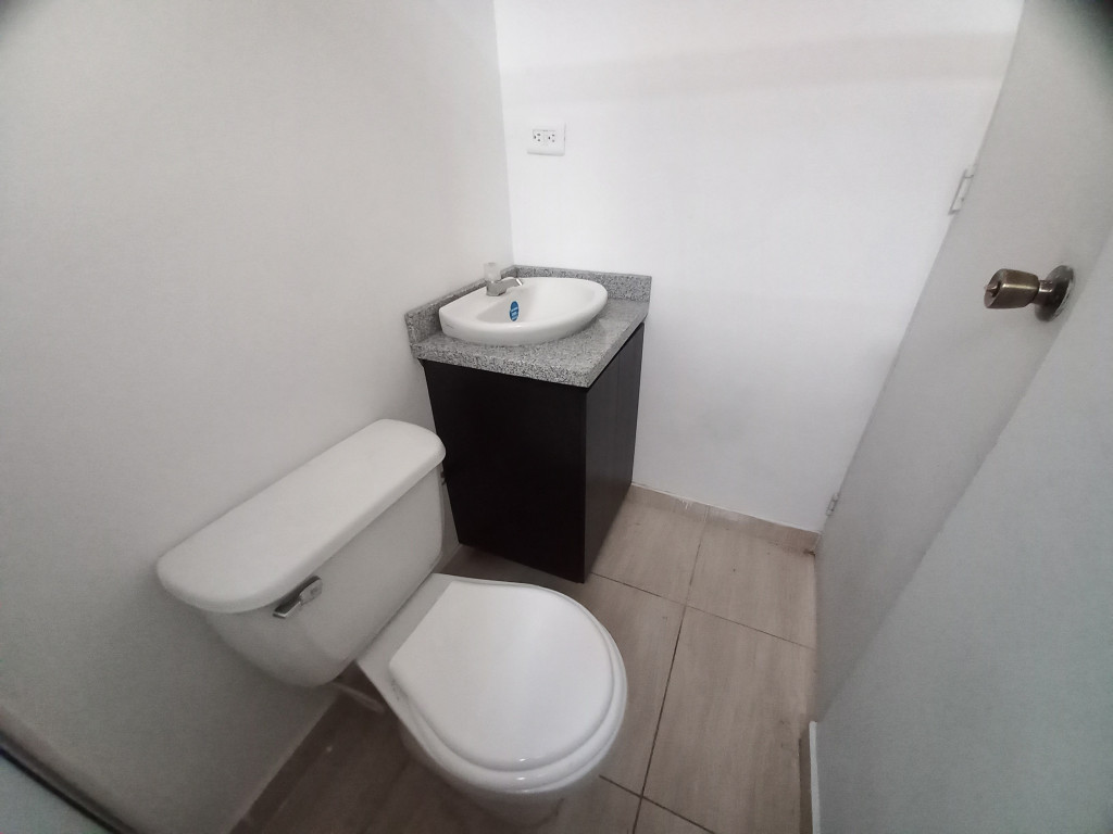 Apartamento En Arriendo - C.r Portal Del Jardín  Piso 5 Sin Ascensor, Ibagué
