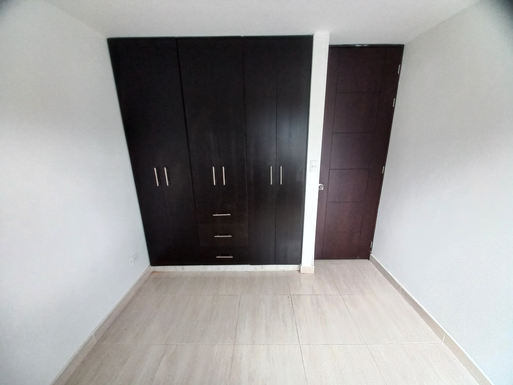 Apartamento En Arriendo - C.r Portal Del Jardín  Piso 5 Sin Ascensor, Ibagué