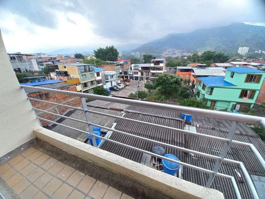 Apartamento En Arriendo - C.r Portal Del Jardín  Piso 5 Sin Ascensor, Ibagué