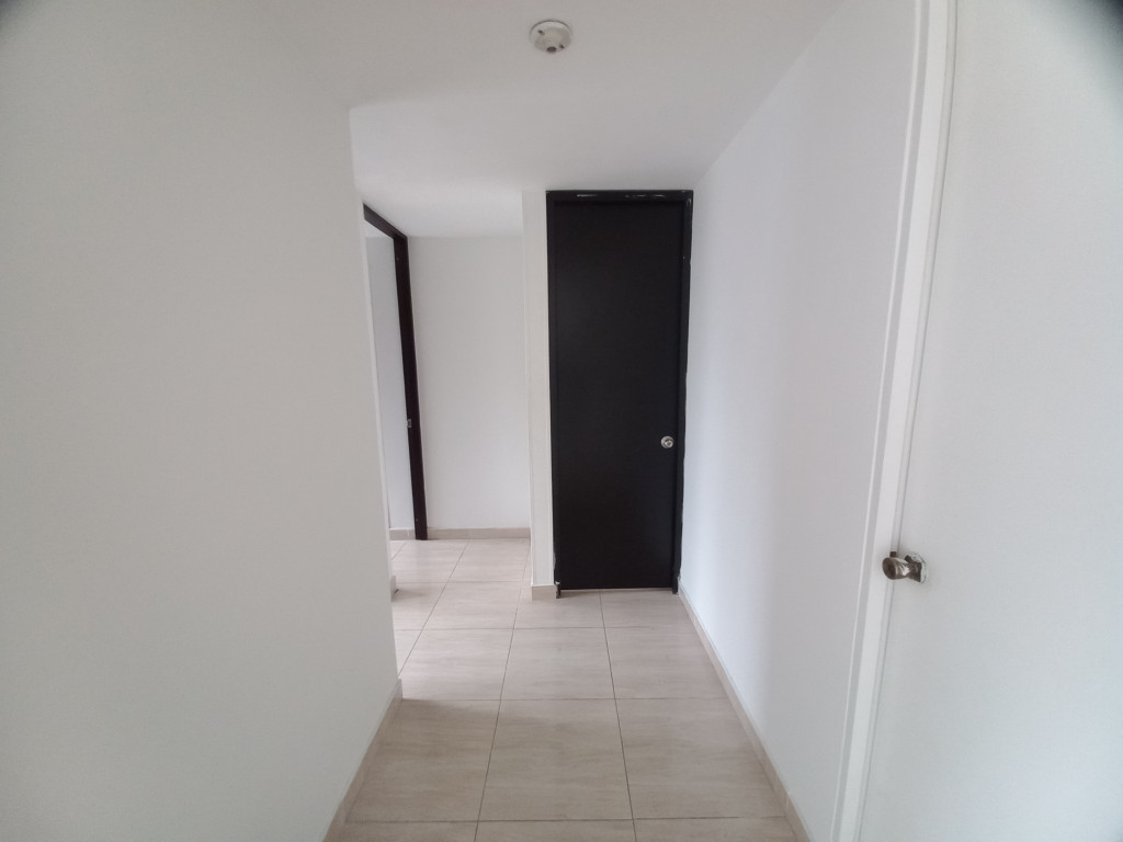 Apartamento En Arriendo - C.r Portal Del Jardín  Piso 5 Sin Ascensor, Ibagué