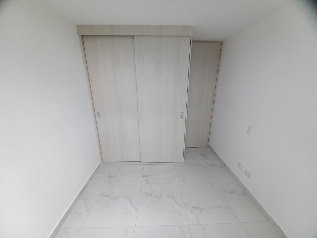 Apartamento En Venta - C. R  Valle Lindo Piso 12, Ibagué