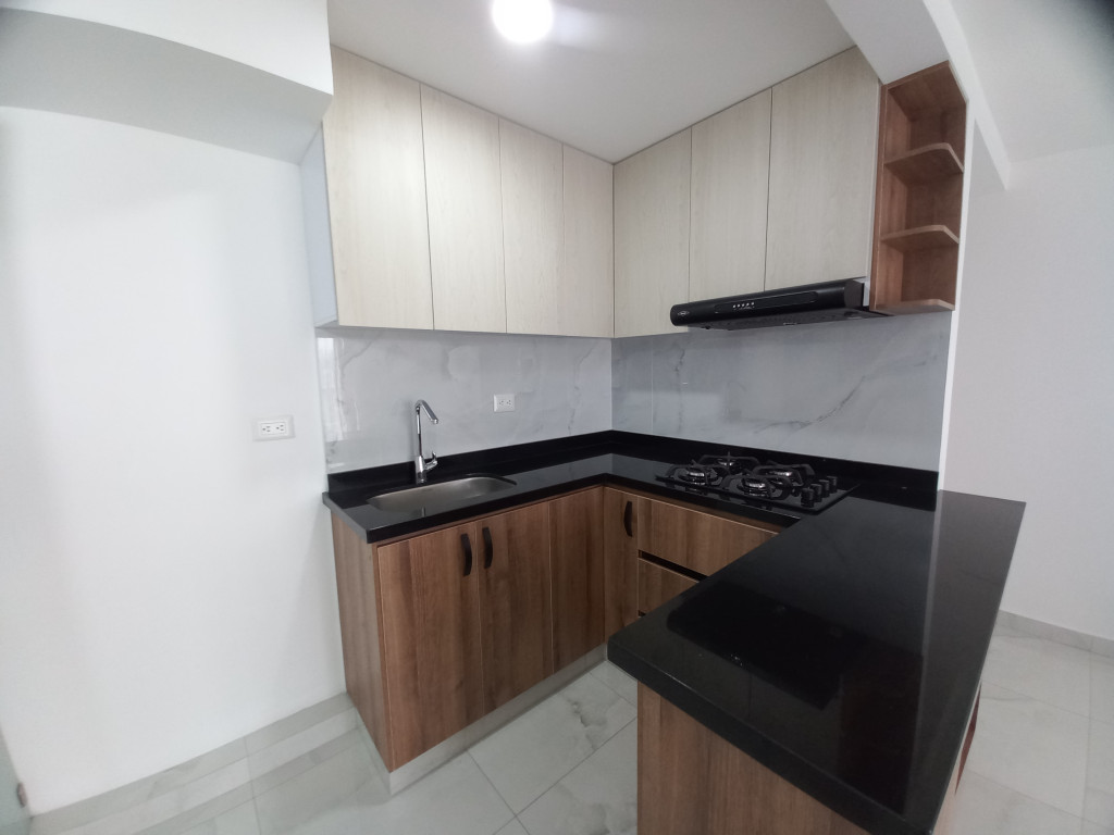 Apartamento En Venta - C. R  Valle Lindo Piso 12, Ibagué