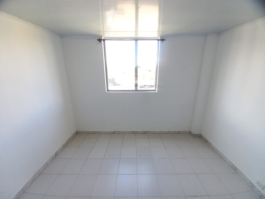 Apartamento En Venta - Multifamiliares Rincon Del Campreste Piso 5, Ibagué