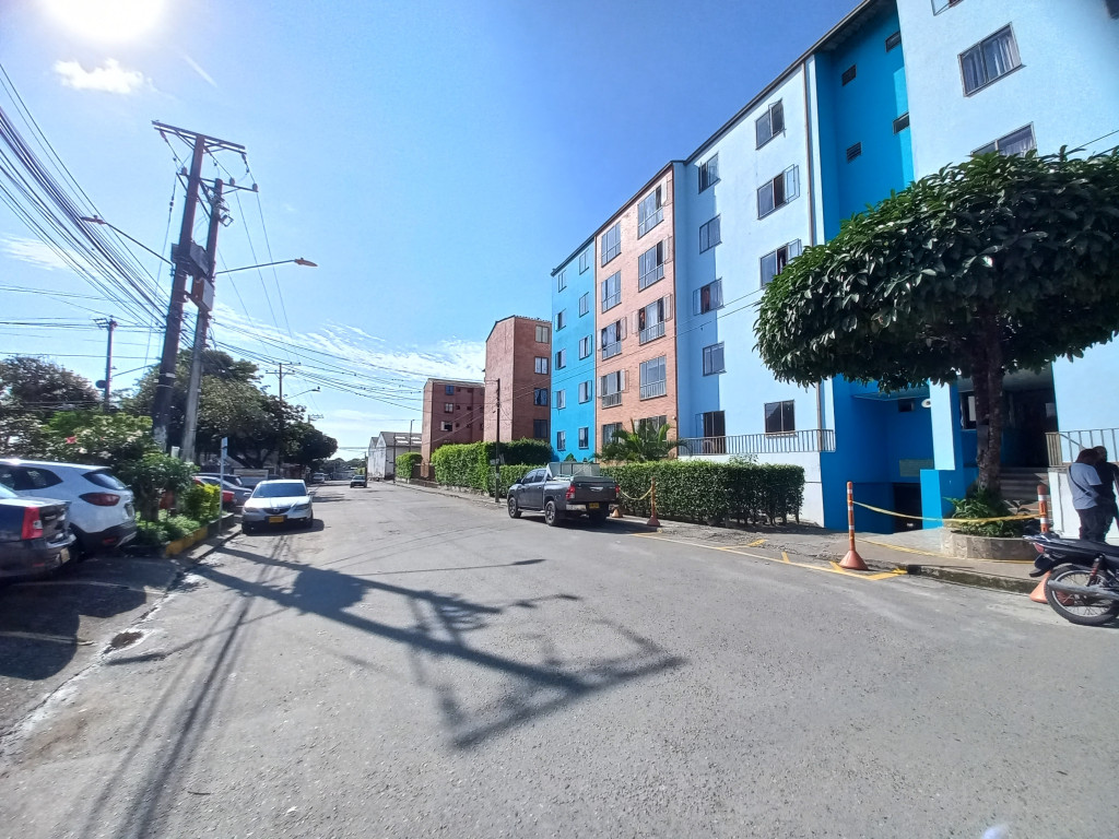 Apartamento En Venta - Multifamiliares Rincon Del Campreste Piso 5, Ibagué