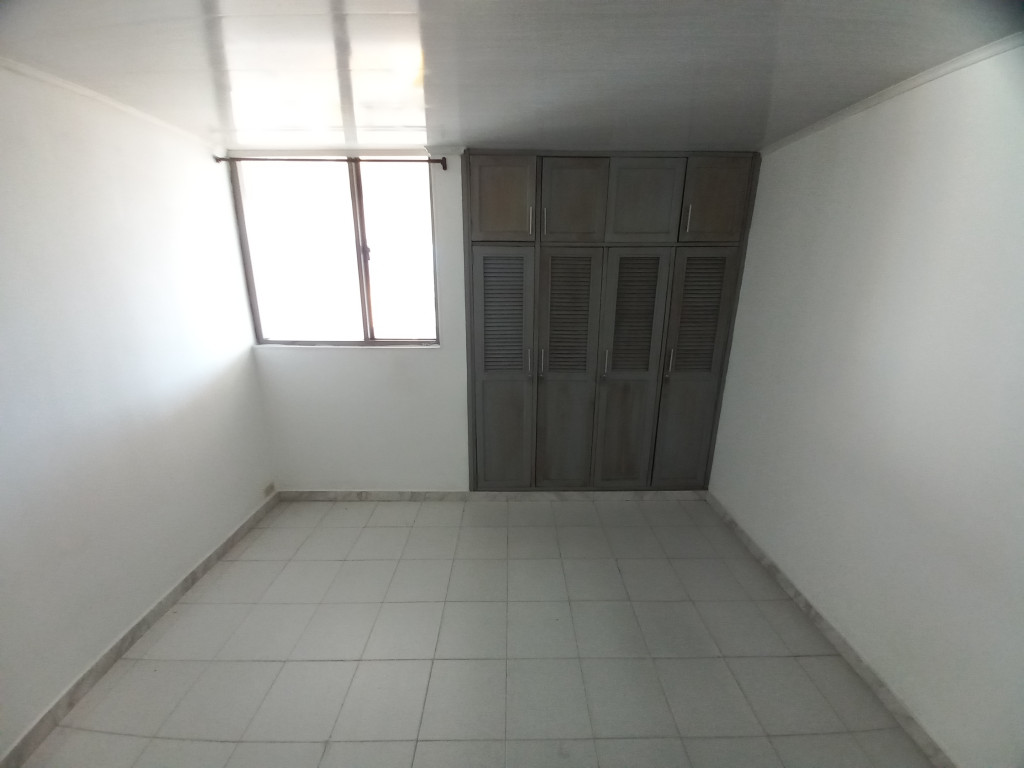 Apartamento En Venta - Multifamiliares Rincon Del Campreste Piso 5, Ibagué