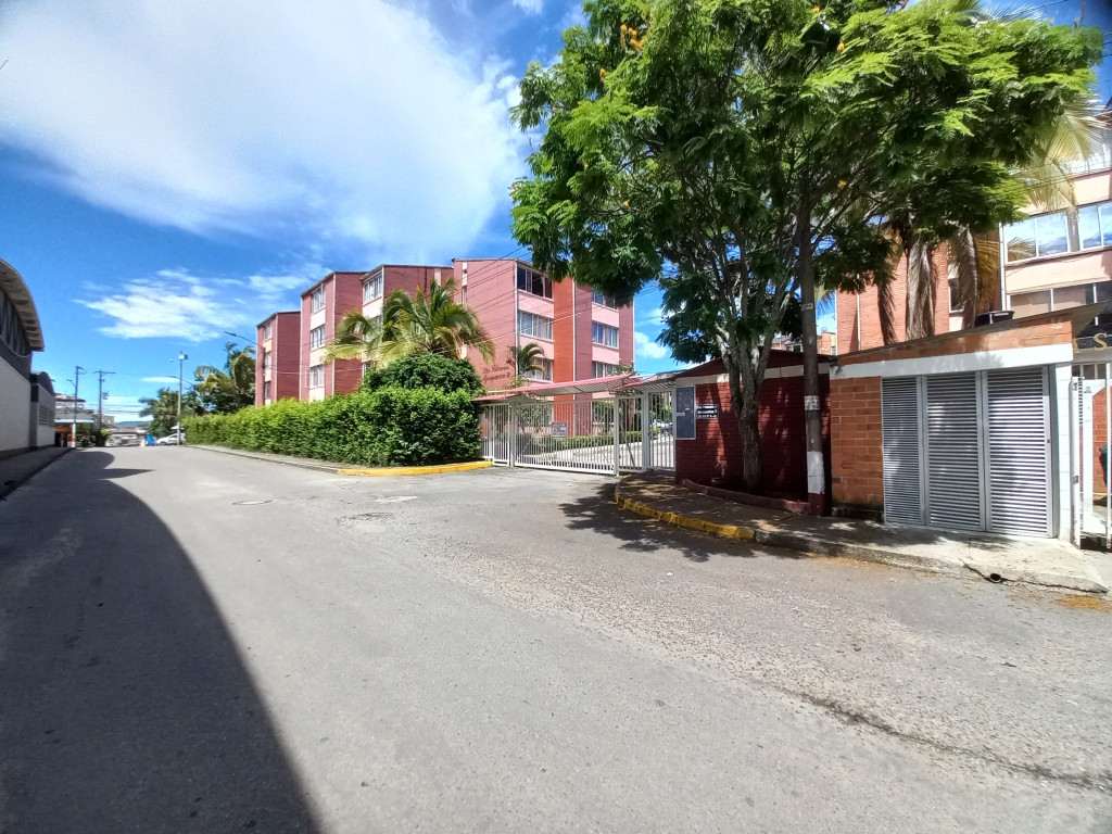 Apartamento En Venta - Palmeras Agrupacion B Piso 4 Sin Ascensor, Ibagué