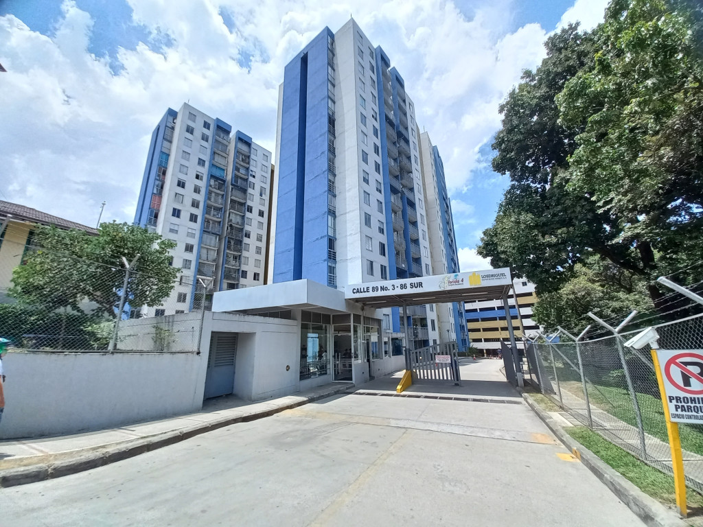 CONJUNTO RESIDENCIAL FLORIDA IV PISO 15