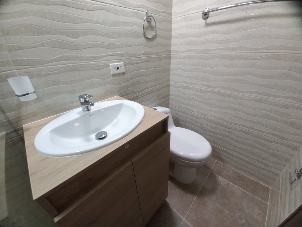 Apartamento En Arriendo - C.r Escarlata Piso 3 Sin Ascensor, Ibagué