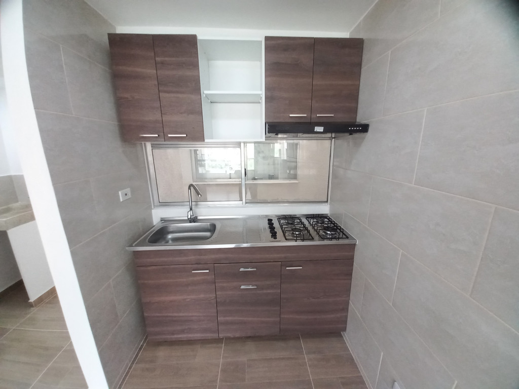 Apartamento En Arriendo - C.r Escarlata Piso 3 Sin Ascensor, Ibagué