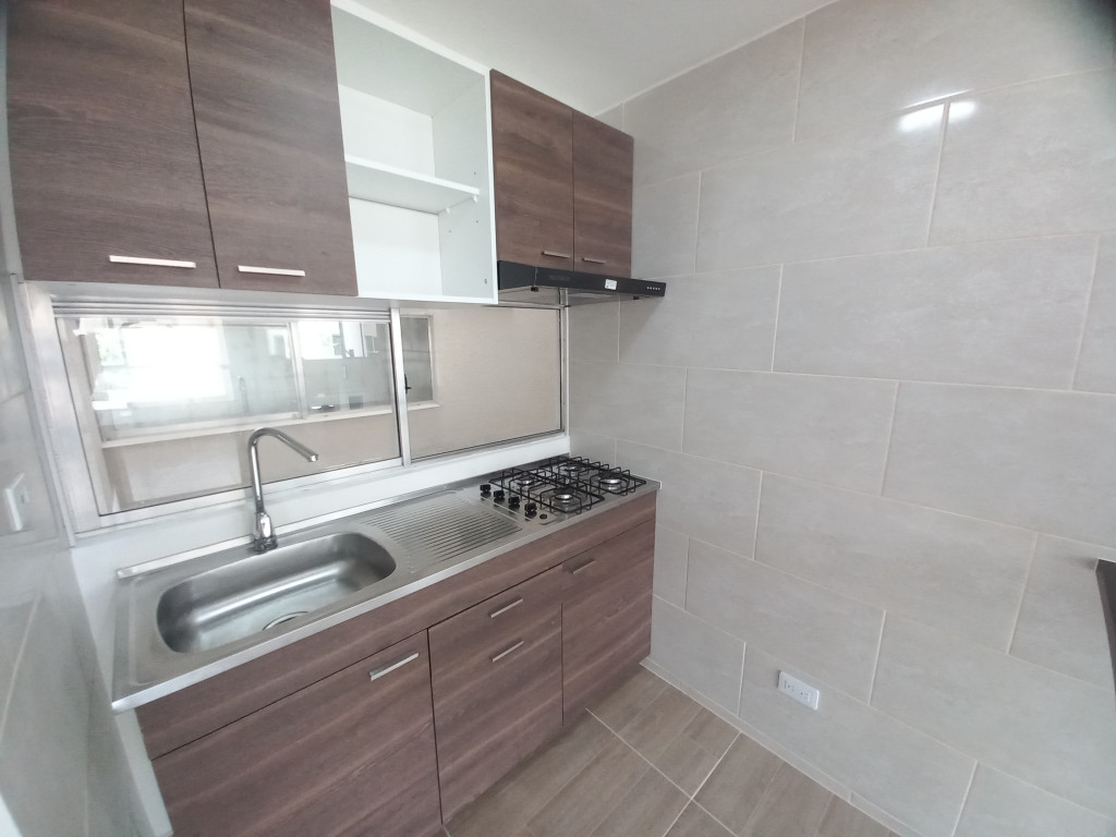 Apartamento En Arriendo - C.r Escarlata Piso 3 Sin Ascensor, Ibagué