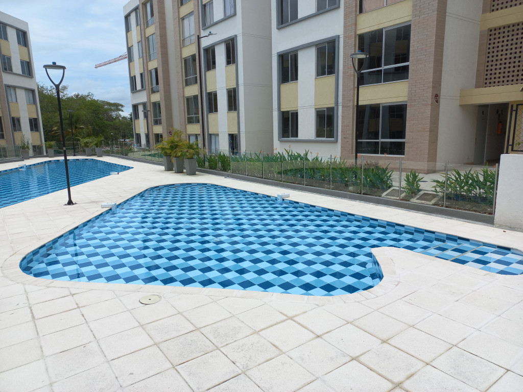 Apartamento En Arriendo - C.r Escarlata Piso 3 Sin Ascensor, Ibagué