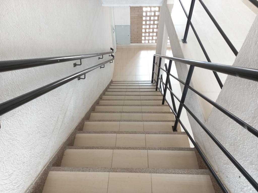 Apartamento En Arriendo - C.r Escarlata Piso 3 Sin Ascensor, Ibagué