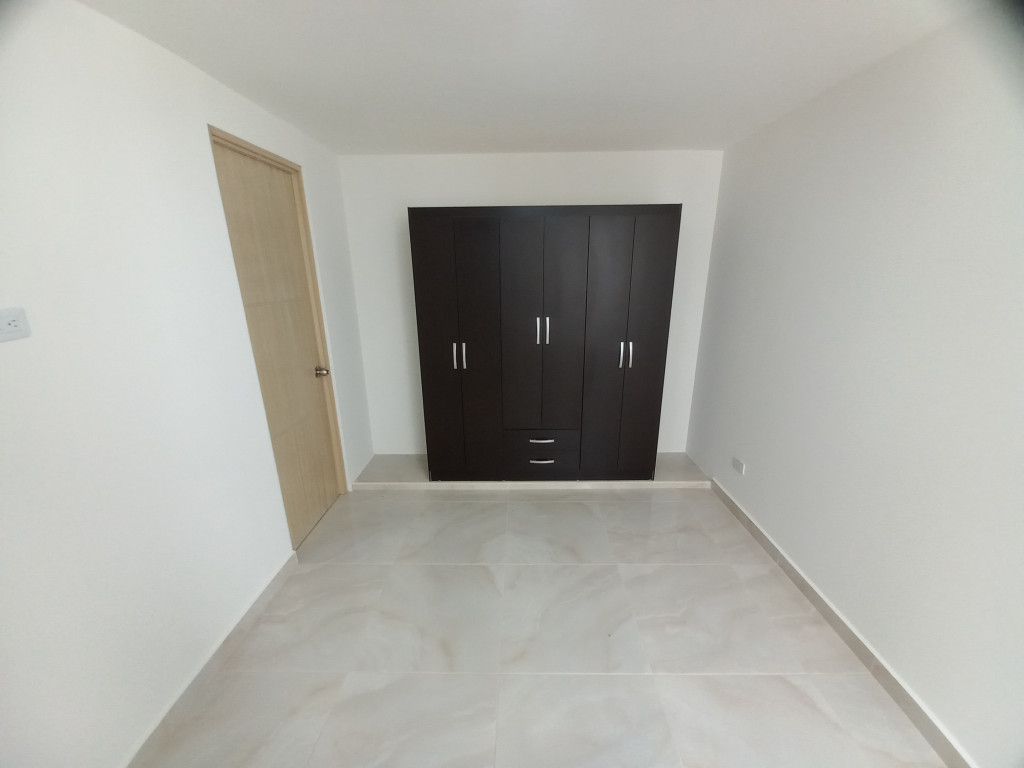 Apartamento En Arriendo - C.r Escarlata Piso 2 Sin Ascensor, Ibagué