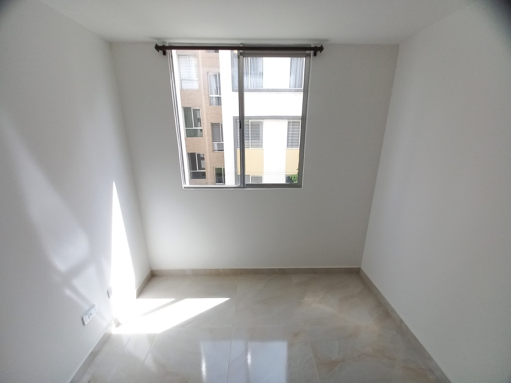 Apartamento En Arriendo - C.r Escarlata Piso 2 Sin Ascensor, Ibagué