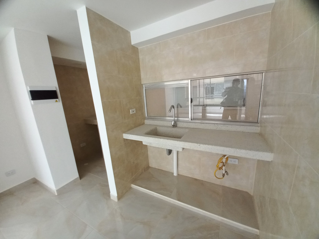 Apartamento En Arriendo - C.r Escarlata Piso 2 Sin Ascensor, Ibagué