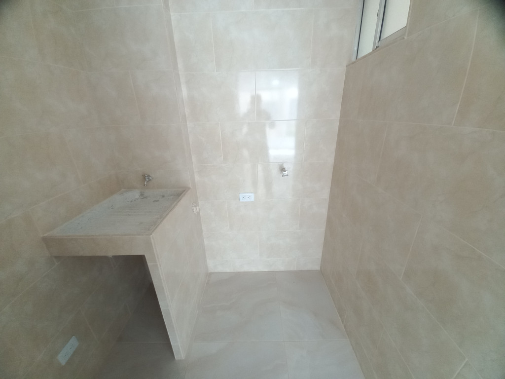 Apartamento En Arriendo - C.r Escarlata Piso 2 Sin Ascensor, Ibagué