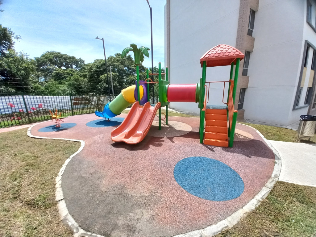 Apartamento En Arriendo - C.r Escarlata Piso 2 Sin Ascensor, Ibagué